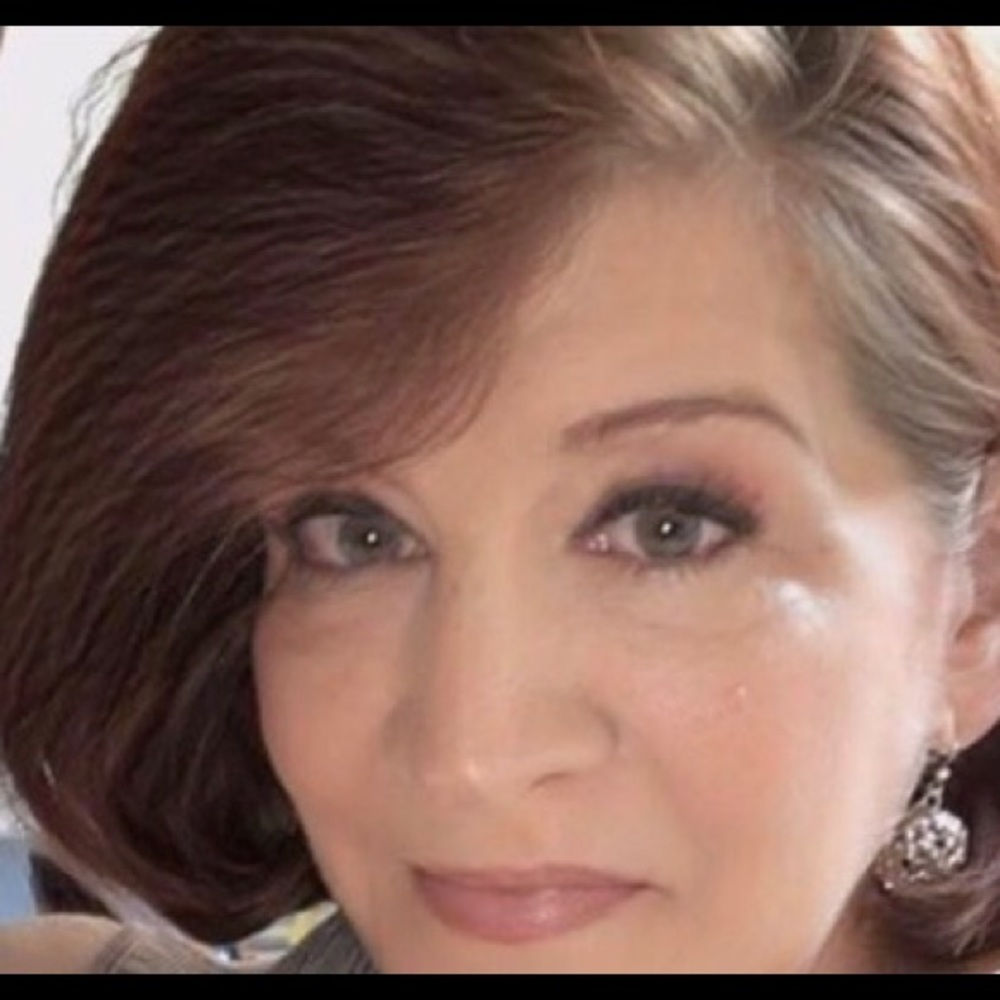Meet your Posher, Debra